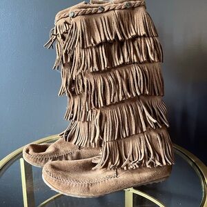 Minnetonka 3 layer fringe boot